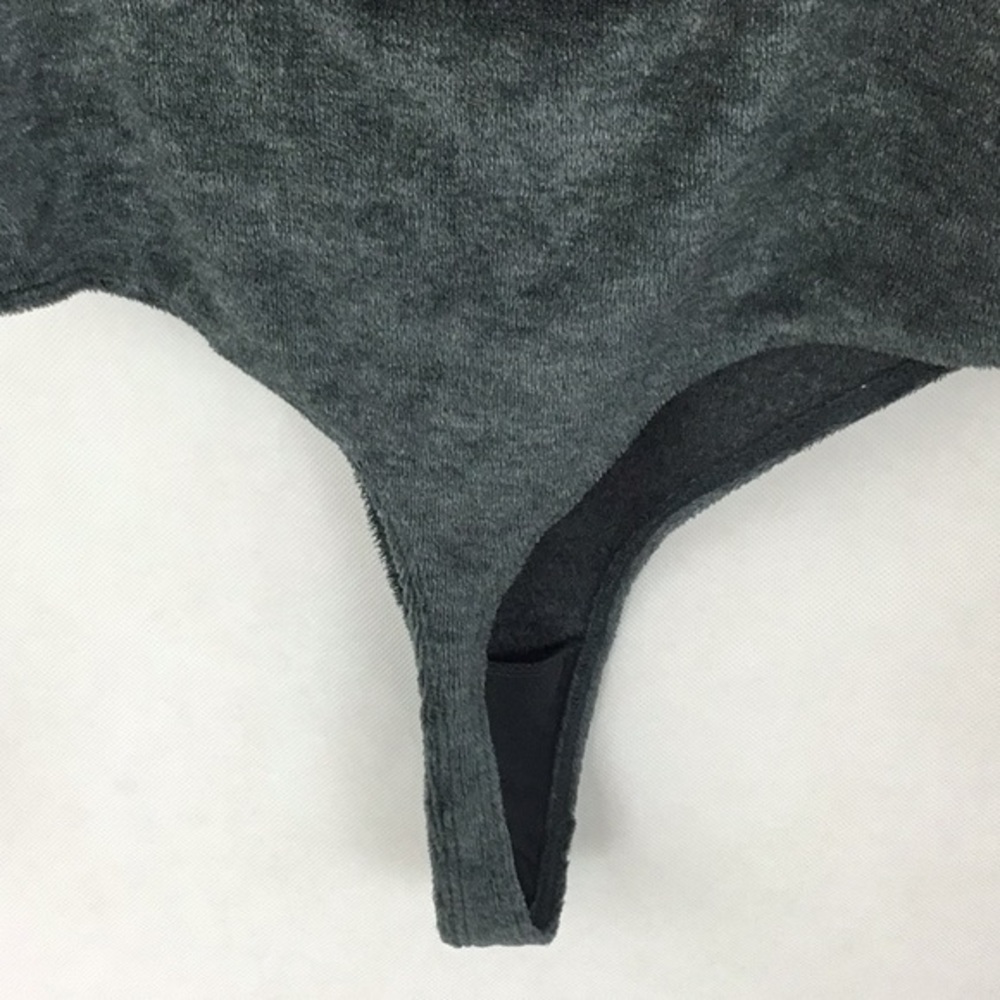 NWT URBAN OUTFITTERS Green Velvet Bodysuit - Picture 8 of 11